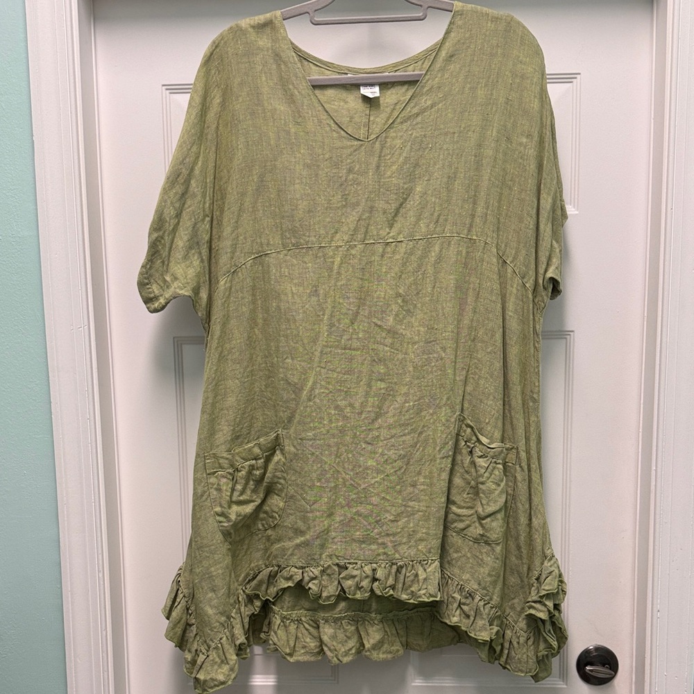 Like New B. Hadikusumo One Size Fits Most